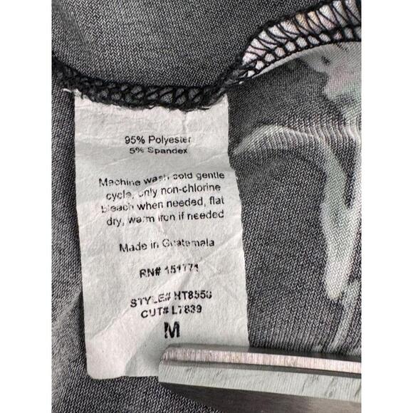 Kaileigh Valette Black With White Daisy Print Cold Shoulder Top Size Medium - Picture 8 of 8